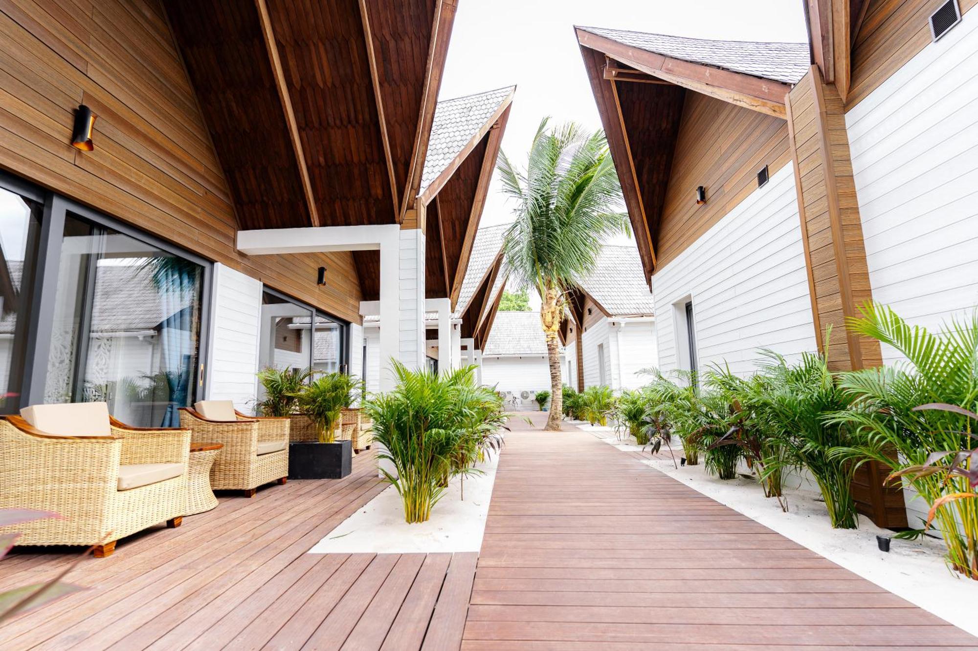 Golden Beach Resort Sok San Village Kültér fotó