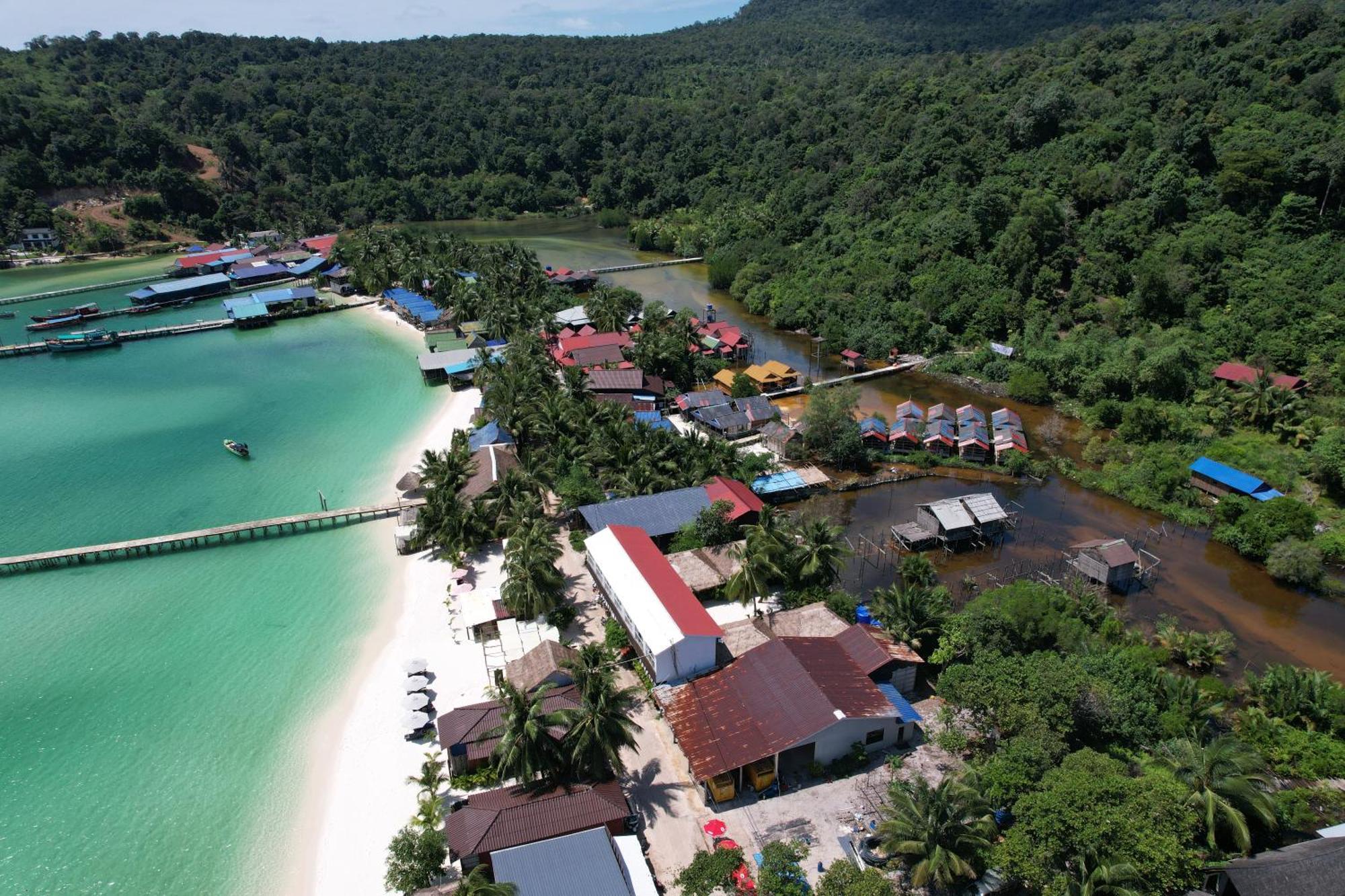 Golden Beach Resort Sok San Village Kültér fotó